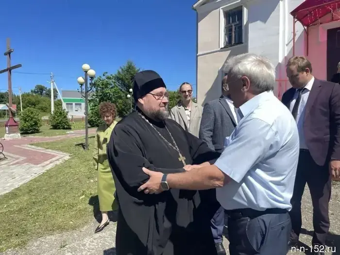 Евгений Люлин осмотрел процесс реставрации храма в селе Хмелевицы.