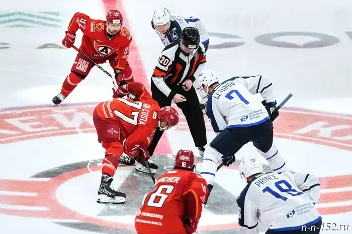 Нижегородское хоккейное клуб «Торпедо» победило «Автомобилиста» в Екатеринбурге с результатом 2:0.