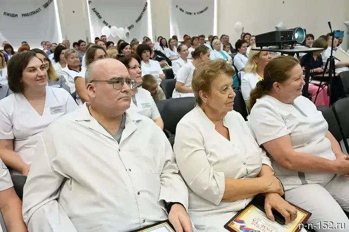 В преддверии Дня медика депутаты и активисты «Единой России» поздравляют врачей.