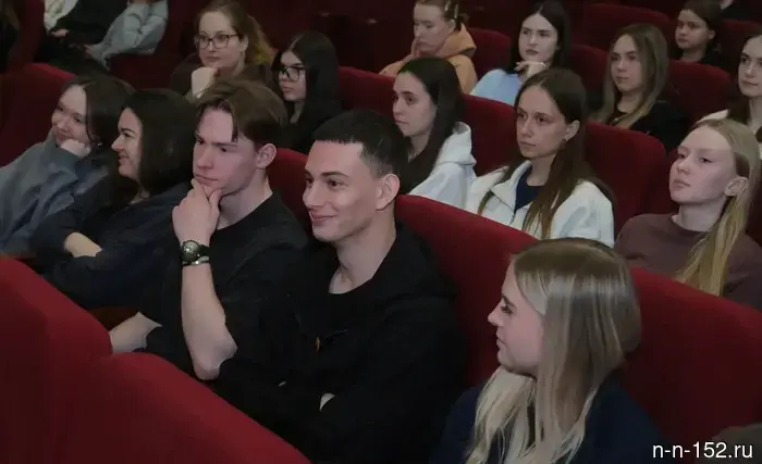 В НИУ Президентской академии проходит образовательный интенсив в рамках концепции "Школа молодого международника".