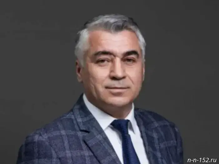 The head of the Shakhunsky district, Oleg Dakhno, resigned.