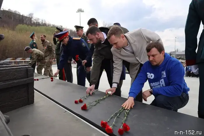 В Нижнем Новгороде состоялся автопробег перед проведением "Диктанта Победы".