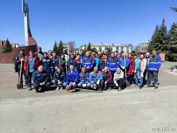 The energy workers of "Nizhnevenergo" improved memorials, monuments, and military burials for Victory Day.