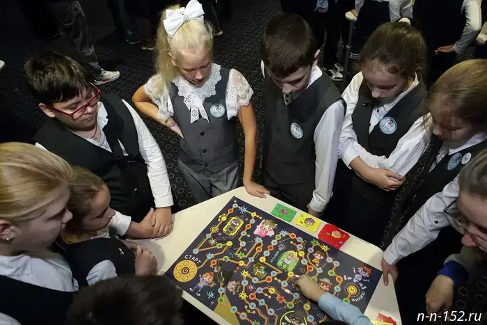 Nizhny Novgorod schoolchildren improved their digital literacy on Runet Day.