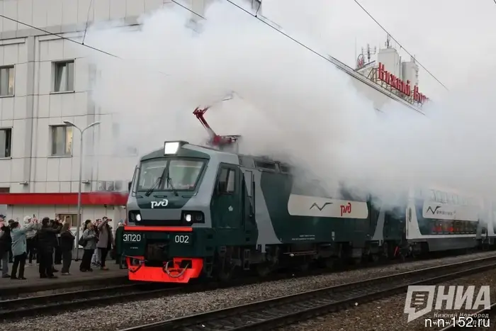 Поезд "Буревестник", который курсирует между Нижним Новгородом и Москвой, увеличит свою длину.