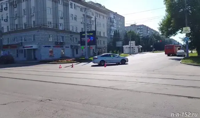 Foreign car hit an elderly man at an intersection in Sormovo