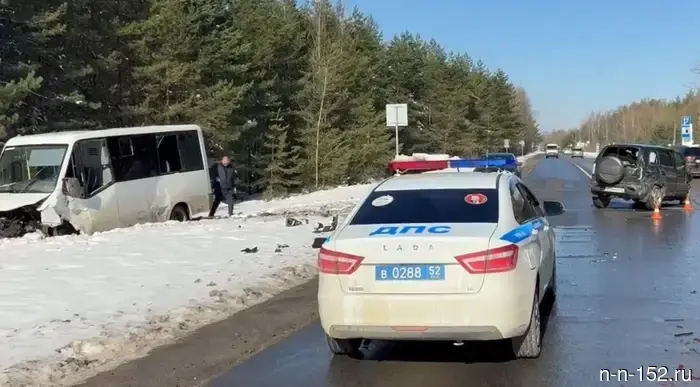 "Niva" collided with a bus in the Borsky district: there are injured.