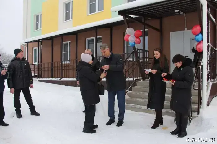 In Uren, 17 residents of the emergency housing stock received keys to new apartments.