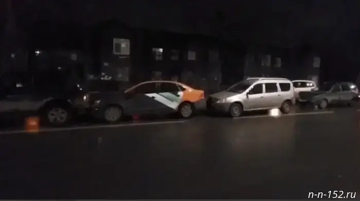 A multi-vehicle accident occurred on Ryabtseva Street in Nizhny Novgorod.