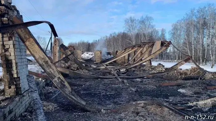 В результате пожара на ферме в Городецком районе погибло более 50 животных.