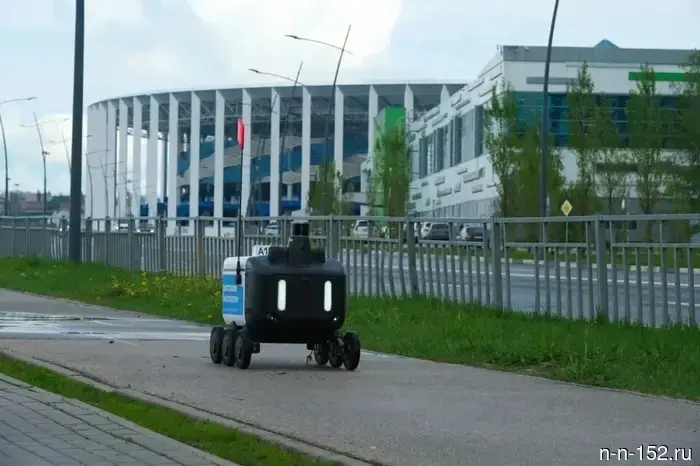 На улицах Нижнего Новгорода начали работать роботы-доставщики.