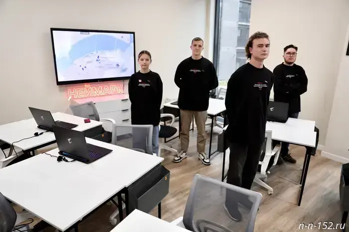 Gleb Nikitin showed the Nizhny Novgorod IT campus to the head of the Ministry of Science of the Russian Federation.