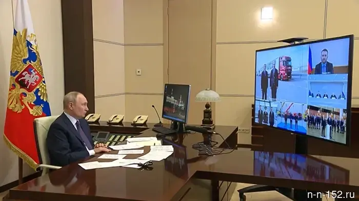 Владимир Путин инициировал движение беспилотных грузовиков по автотрассе М-12 Восток.