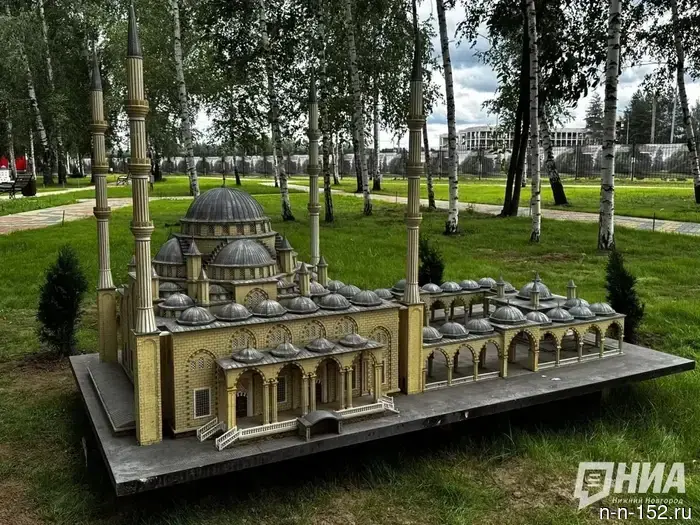 From the Kremlin to the Aniva Lighthouse: what the "Russia in Miniature" park looks like in Bor
