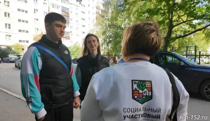 Community social workers inform Nizhny Novgorod residents about new family support measures.