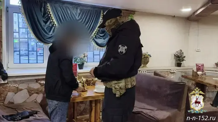 Three foreigners will be deported from the Nizhny Novgorod region after a raid on cafes.