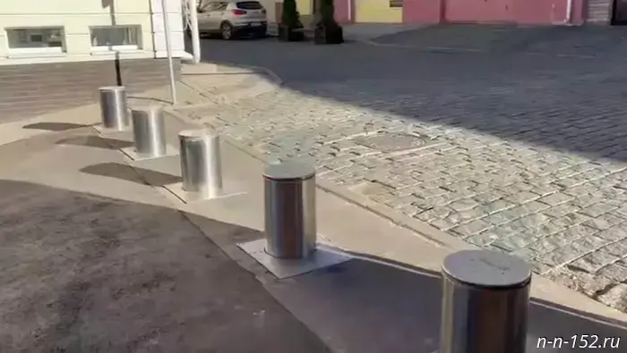 На улице Кожевенной в Нижнем Новгороде установили интеллектуальные ограждения.