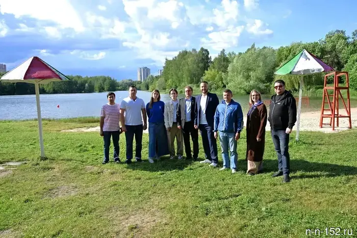 Activists of the "United Russia" party conducted monitoring in the Avtozavodsky district.
