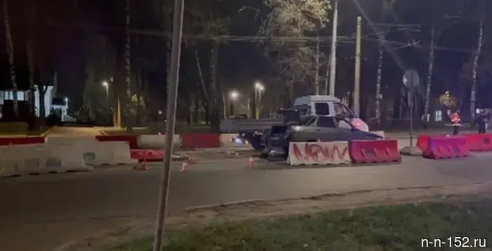 A drunk driver hit two pedestrians in Nizhny Novgorod.