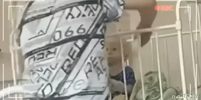 Избиение ребенка отцом в больнице Нижнего Новгорода привело к возбуждению уголовного дела.