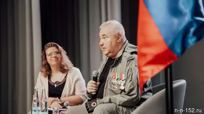 A famous war correspondent met with Nizhny Novgorod residents on the Day of Solidarity in the Fight Against Terrorism.