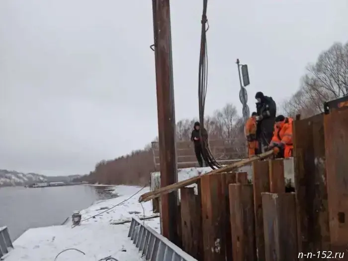 Минтранс сообщил о ходе ремонта наплавного моста в Павлове.