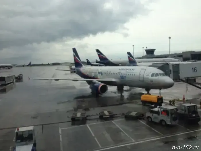 Two flights to Nizhny Novgorod have been diverted to alternate airports.
