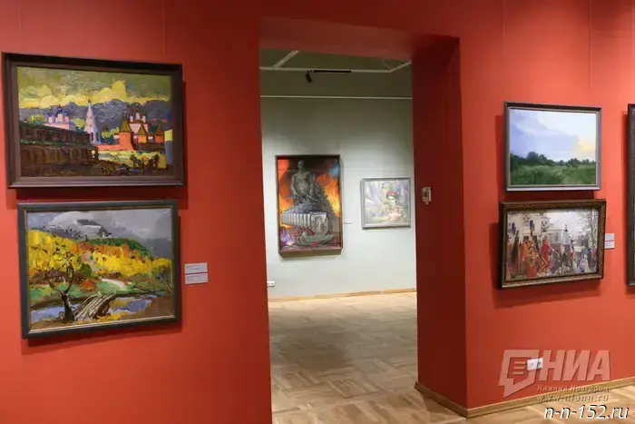 What is being shown to Nizhny Novgorod residents at the new "Autumn Vernissage"?