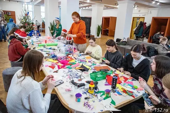 "Nizhecology-NN reported the results of its pre-New Year project to install eco-friendly Christmas trees."