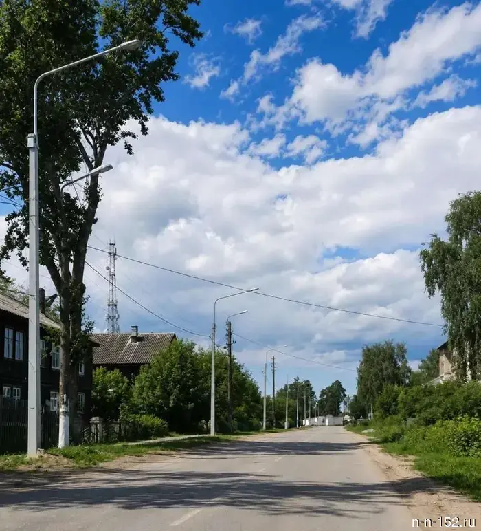 В поселке на Бору по национальному проекту было возведено более 1 700 метров линии уличного освещения.