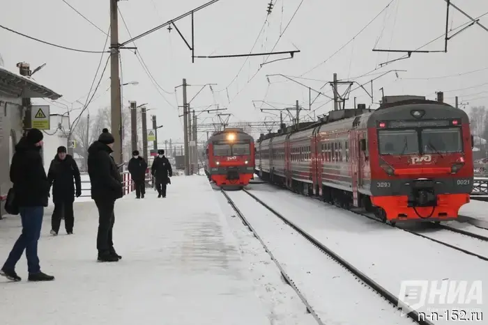 Поезд, следовавший через Нижний Новгород, задержался на 4 часа из-за неисправности.
