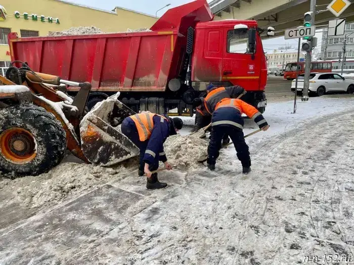 Snow removal continues in Nizhny Novgorod — video