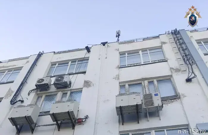 The death of a worker while cleaning windows in Nizhny Novgorod has led to a criminal case.