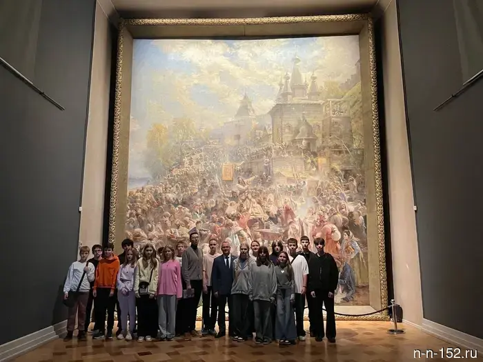 Evgeny Chintsov received the "Service" award for a patriotic project.