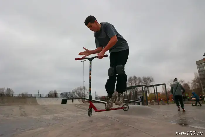 Социальные участковые сыграли важную роль в преобразовании пустыря в современный сквер на Автозаводе.