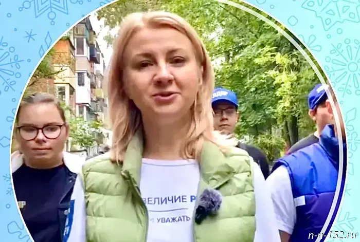 Irina Molkova and LDPR activists destroyed drug advertising on 200 buildings in the Prioksky District.