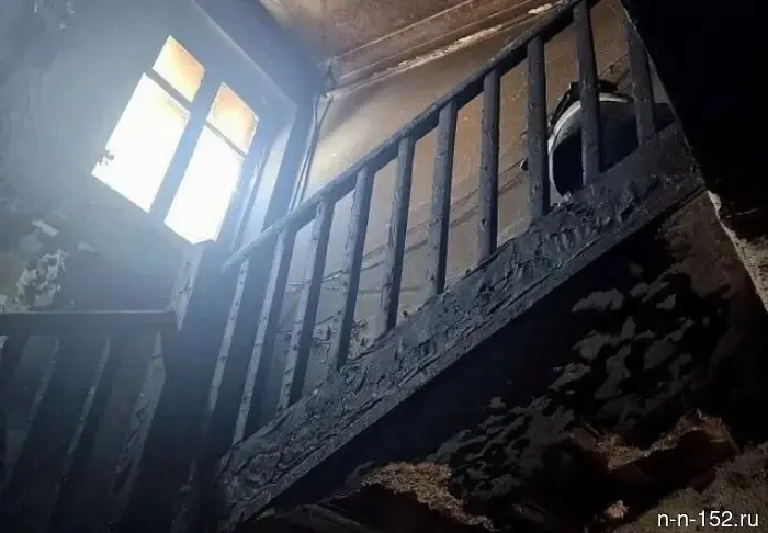 A child and four adults were rescued from a burning house in Nizhny Novgorod.