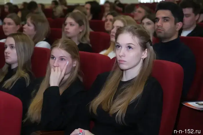 В НИУ Президентской академии проходит образовательный интенсив в рамках концепции "Школа молодого международника".