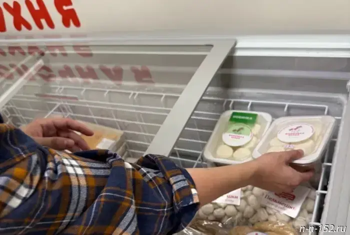 Residents of Nizhny Novgorod bought out all the dumplings and cheesecakes at the milk distribution points.