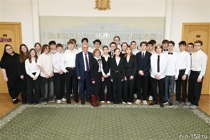 Evgeny Lyulin gave up the position of chairman to a tenth grader from Dzerzhinsk.