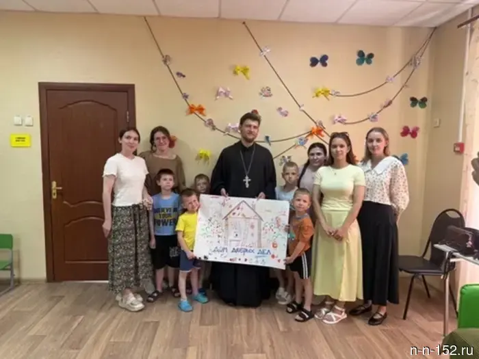 Клирик благочиния, вместе с неравнодушными прихожанами, навестил своих подопечных в городском центре реабилитации детей с ограниченными возможностями.