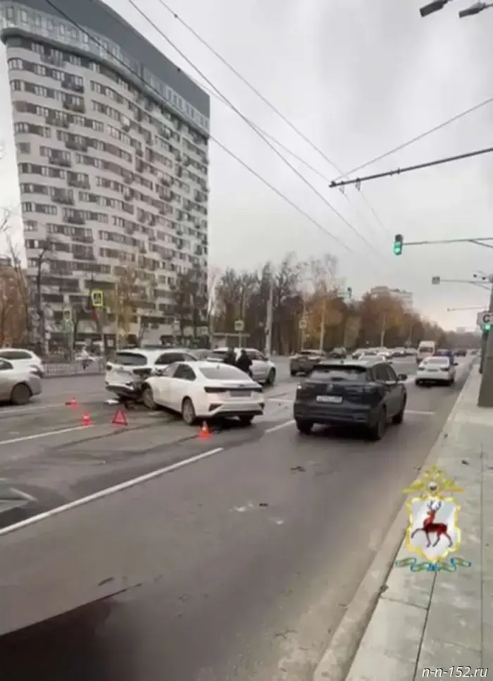Two injured: details emerge of a multi-vehicle crash on Gagarin Avenue