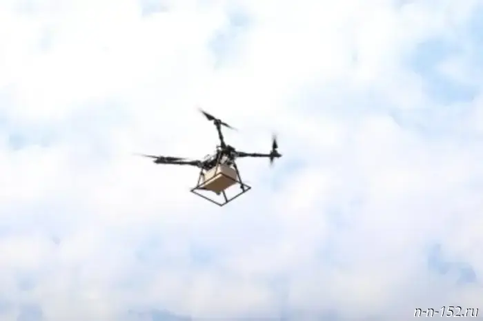 Testing of small-parcel deliveries by drone couriers begins in Nizhny Novgorod.