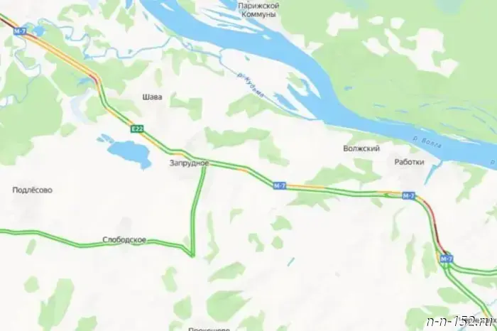 Тридцатикилометровый затор остановил движение на трассе М-7 в Кстовском районе.