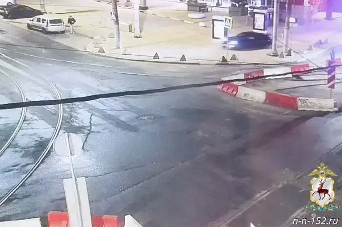 A drunk driver rammed a barrier after a chase in Nizhny Novgorod.