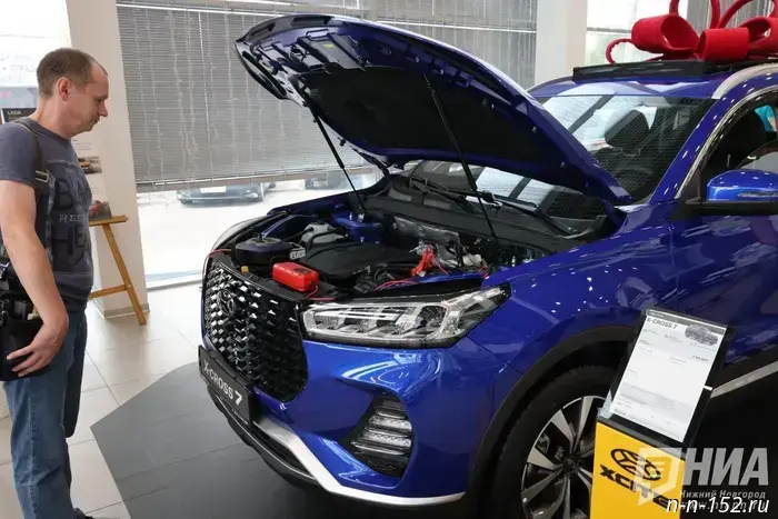 The seized auto center in Kanavina was put up for auction for 1.26 billion rubles.