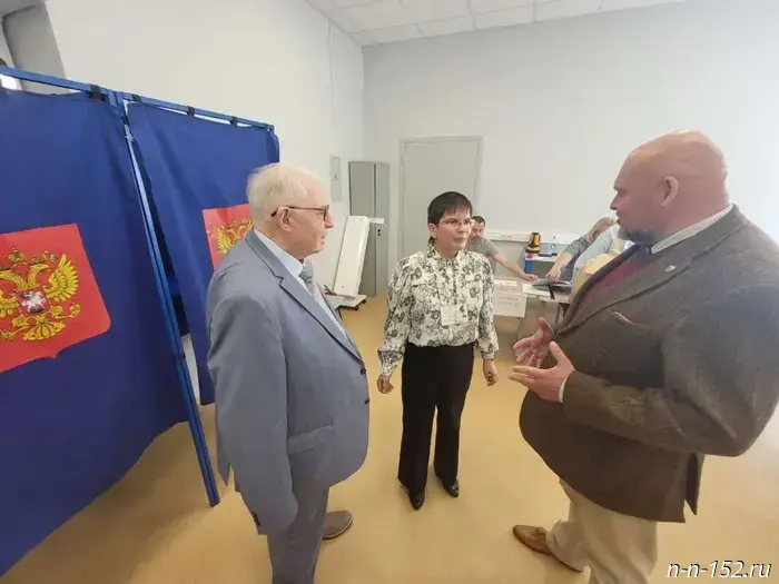 Bright outfits and momentous decisions: how Nizhny Novgorod residents vote in elections for deputies to representative bodies of government.